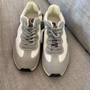 Veja Sneakers